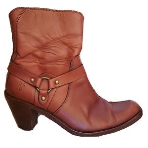 Frye Romy Brown Leather Boots Brown Ring Harness Ankle Riding Western Size 7 B